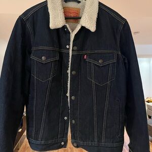 Levi's Men's Denim Jacket with Sherpa Lining